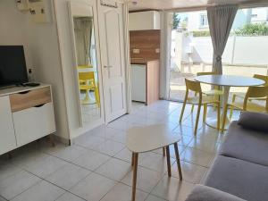 Appartements logement Amboise centre avec terrasse privee : photos des chambres