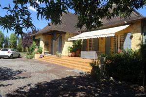 Suite privée dans spacieuse maison du Périgord, avec piscine