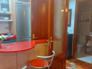Coqueto apartamento con garaje y piscina a 8 playa Brazomar