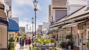 Modern Bed at Bicester Village, Kingsmere