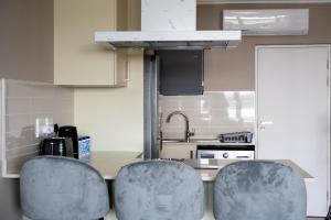 Stunning 305 Marina Bay Apartment