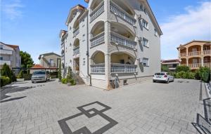 Nice Apartment In Vodice With 2 Bedrooms