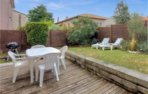 Maisons de vacances Nice Home In Royan With 3 Bedrooms : photos des chambres
