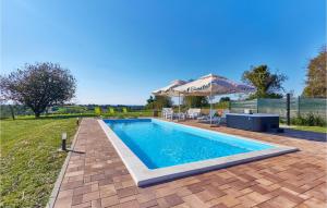 Nice Home In Kupinovac With Kitchen