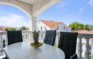 Amazing Apartment In Vodice With 2 Bedrooms