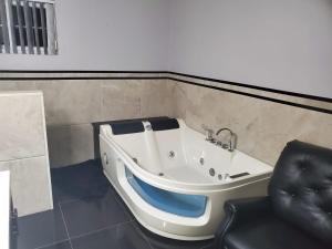 The Palms- Caribbean Estates -10 minutes from the beach- Gated Community