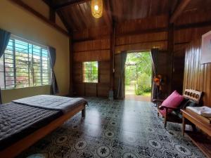 The Lazy Farm - Lake View Wooden House
