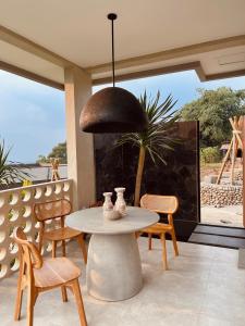 THE HILL By The Villas 100