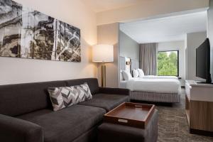 SpringHill Suites West Mifflin