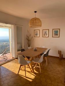 Villas Un balcon sur la mer a Cervione : photos des chambres