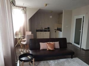 Central Apartment 5min to beach