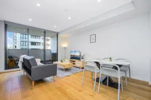 NorwestPendle Hill Modern 2Br Apt near Coles - Kenthurst