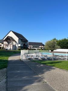 Appartements Honfleur: calme & piscine privee : photos des chambres