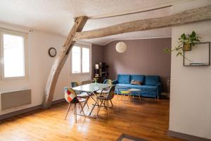 Appartements Gite en centre historique 65m2 : photos des chambres