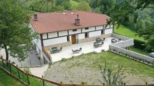 Ondarbaso Apartamentos Rurales III - Zestoa