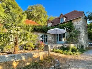 Schitterend gelegen vakantiehuis aan de Célé - 圣锡尔克－拉波皮