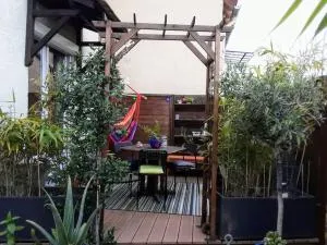 Un nid près de Paris - 沙图