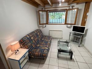 Maisons de vacances GITE DES PHARES - sorties en bateau prive et visites guidees : photos des chambres