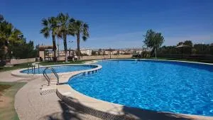 Orihuela - Sleeps 6 - Pool - Parking - PetFriendly - La Florida