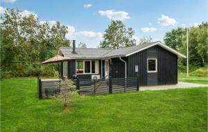 Nice Home In Thyholm With Wifi