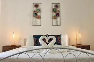 Terrace- Walk to Porta Reale and Cafes - La Casa della Pietra - Near Wine Tasting - Castelluccio