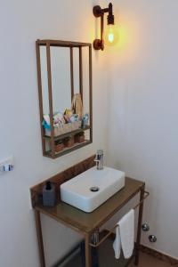 Terrace- Walk to Porta Reale and Cafes - La Casa della Pietra - Near Wine Tasting