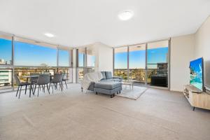 Modern 2Br Apt close to ShoppingTrainHospital 24