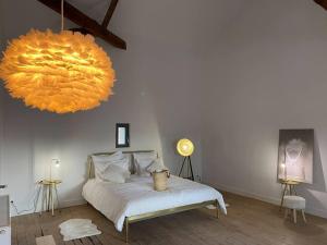 Maisons de vacances MY BOUTIQUE GUESTHOUSE - 10 Min A7 - Ideal pour se reunir en famille ou entre amis - 15 pers max : photos des chambres