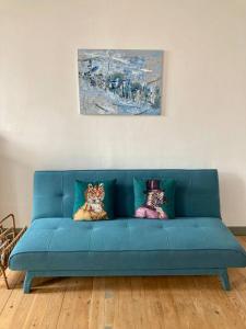 Maisons de vacances MY BOUTIQUE GUESTHOUSE - 10 Min A7 - Ideal pour se reunir en famille ou entre amis - 15 pers max : photos des chambres