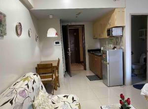 S&S CondoTel STUDIO TYPE One Palm Tree Villas