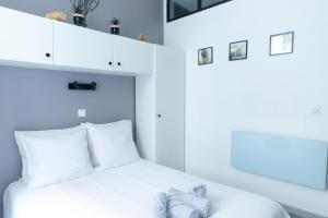 Appartements L' eleDaurat : Studio Haut Standing Riom Centre : photos des chambres