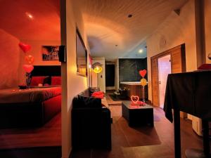 Appartements Le Loft Lens : Jacuzzi - sauna - hammam : photos des chambres