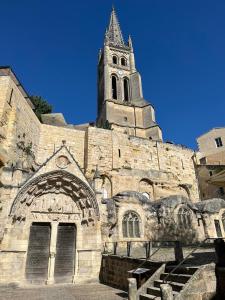 Appartements Les logis des Vignobles Sainte Emilion en Duplex n 3 avec terrasse : photos des chambres