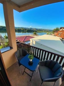 Apartman Tramonto Srebrno Jezero