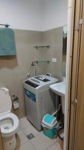 SHORE Residences C2 Tower with balcony