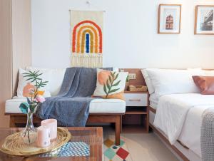 Bright & Cozy Studio Condo in Commonwealth, UP Diliman