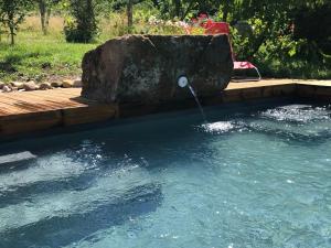 Maison rénovée avec piscine, parc arboré et proche de la gare à Chamalières-sur-Loire - FR-1-582-469