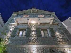 Fiscardonna Luxury Suites