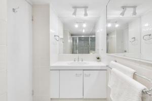 Avalon on Alex Beach 2 Bedroom Apartment