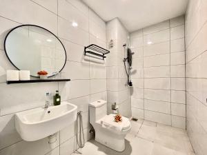 Amber 2B2B Cozy apt Wi-Fi TV Box near Encore Melaka