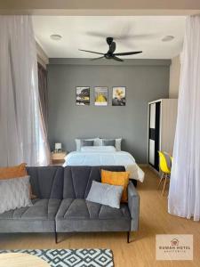 Mahkota Valley (Rumah Hotel)