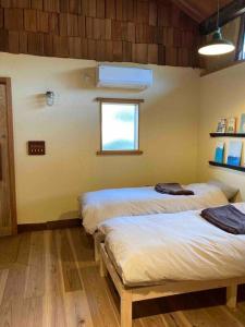 自然素材でリノベした木の香り漂う貸切宿｜藤野民宿（Fujino Guest House）