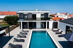 Villa Royal Rock - Rtina