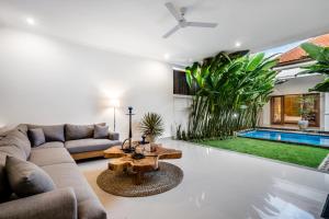 BRAND NEW Villa Samira, 5mn to Seminyak