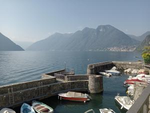 Casa Mauro, Lake View and Garage!
