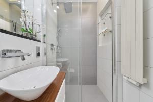 Stylish Kościuszki Apartaments near the Market Square with FREE GARAGE Wrocław by Renters