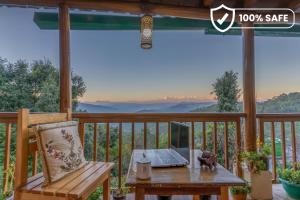 SaffronStays Altura - 2-BR villa with attic room, verandahs, orchards & Himalayan views in Mukteshwar