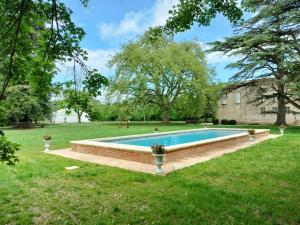 Maisons de vacances Gites du Chateau de La Rode pour 2 a 50 Personnes : photos des chambres