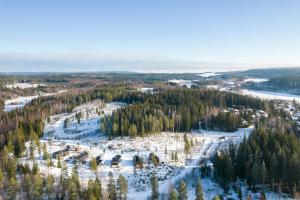 Himoskuutio 4 inc outdoor jacuzzi