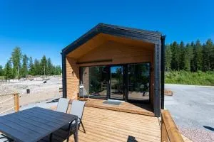 Himoskuutio 4 inc outdoor jacuzzi - Holiseva